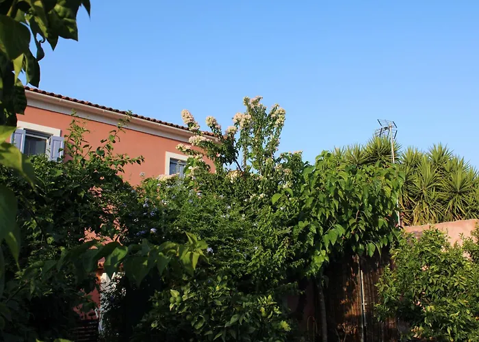 Locrihouse-Stylish Comfortable Home In Galaxidi