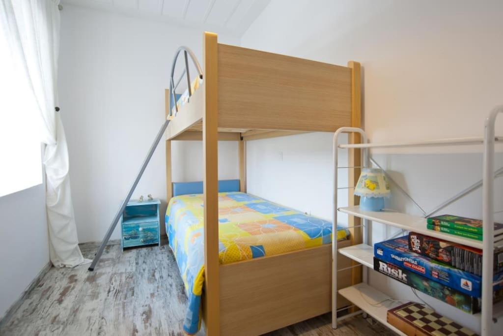 Locrihouse-stylish Comfortable In Holiday home
