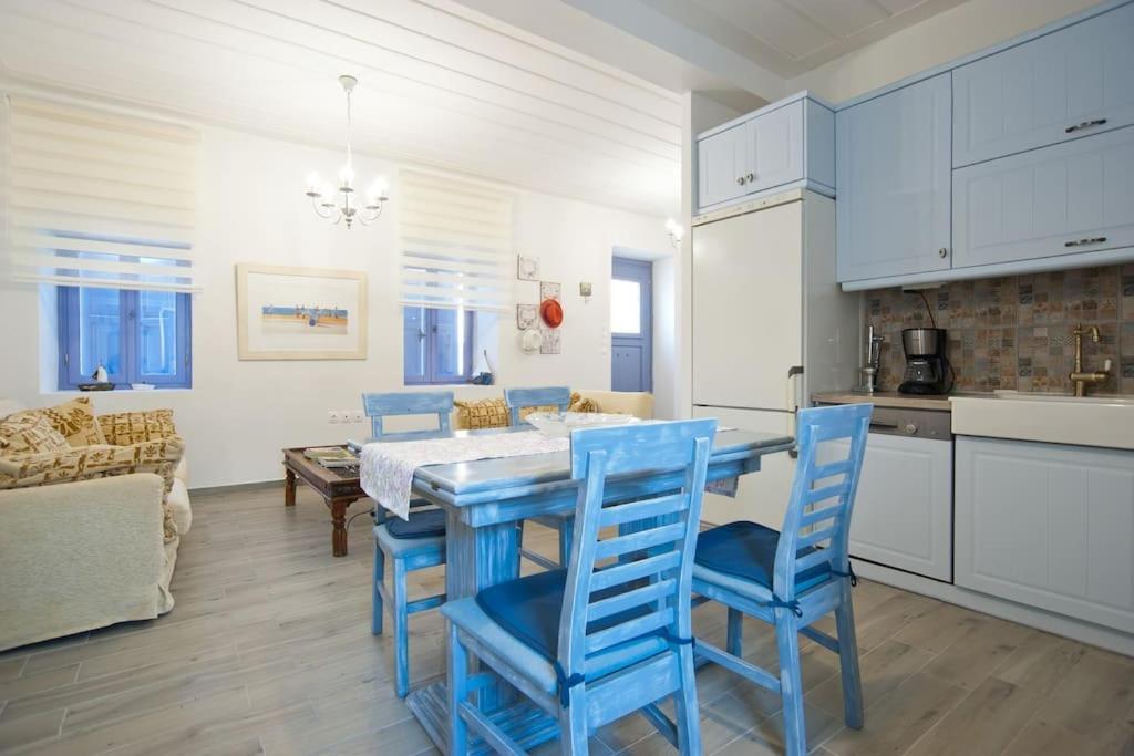 Holiday home Locrihouse-stylish Comfortable In Galaxidi